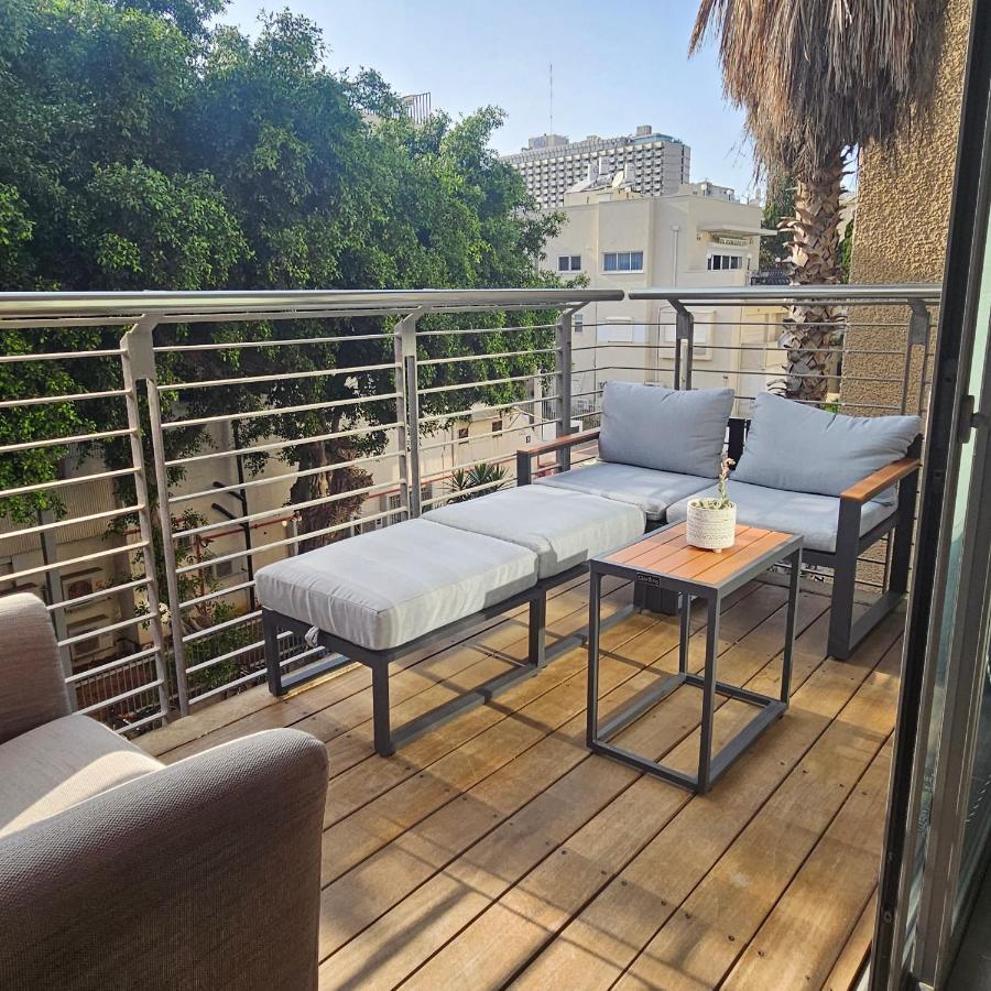 Luxury Oasis Tel Aviv Beach Exteriör bild