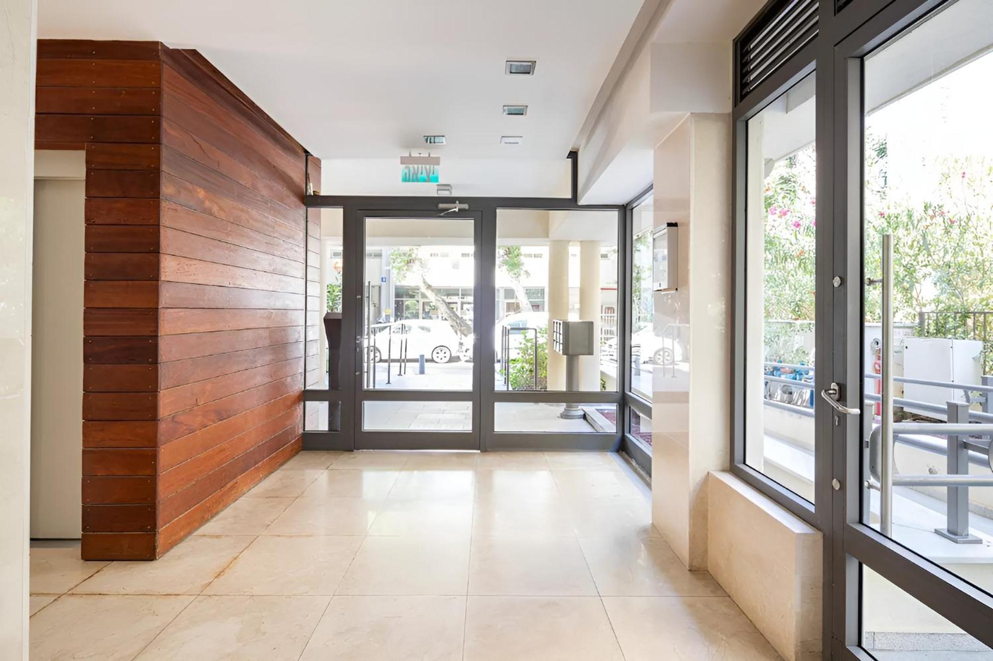 Luxury Oasis Tel Aviv Beach Exteriör bild